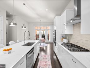 7509 Sawyer Farm Way 2002, Mclean VA 22102