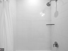 7509 Sawyer Farm Way 2002, Mclean VA 22102