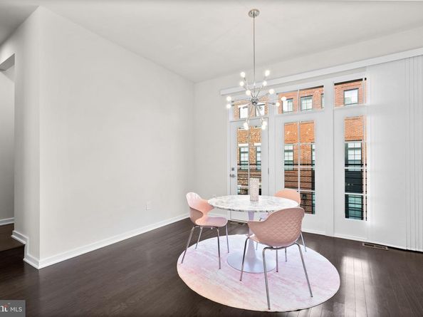 7509 Sawyer Farm Way 2002, Mclean VA 22102