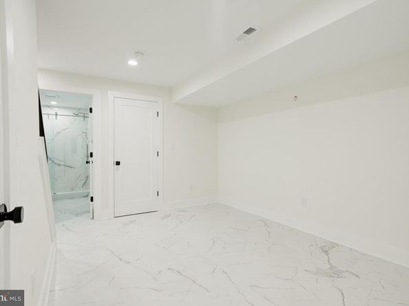 2619 E Huntingdon Street, Philadelphia PA 19125