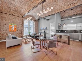 105 S 12TH Street 402, Philadelphia PA 19107