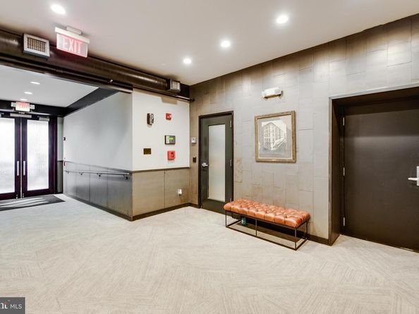 105 S 12TH Street 402, Philadelphia PA 19107