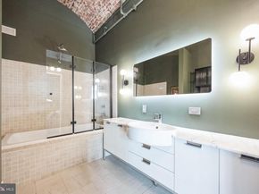 105 S 12TH Street 402, Philadelphia PA 19107