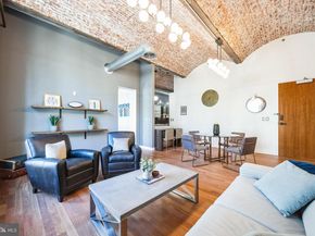 105 S 12TH Street 402, Philadelphia PA 19107