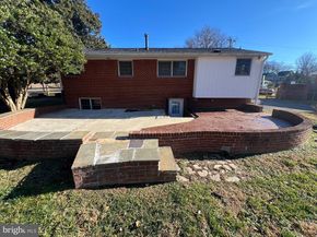 401 Moorefield Road SW, Vienna VA 22180