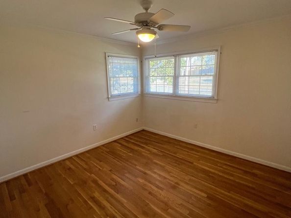 401 Moorefield Road SW, Vienna VA 22180