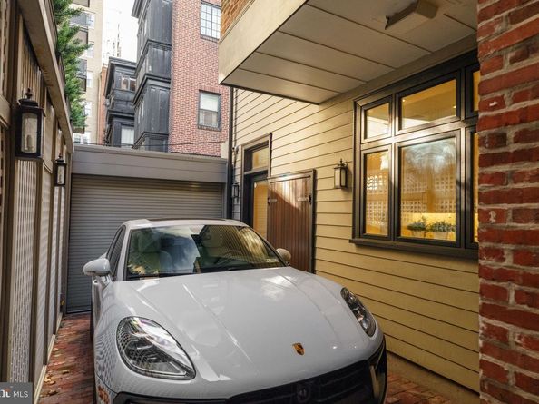 1831 Delancey Place, Philadelphia PA 19103