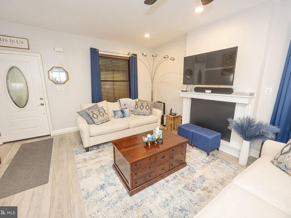 6113 Ross Street, Philadelphia PA 19144