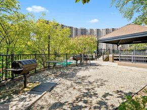 307 Yoakum Parkway 609, Alexandria VA 22304