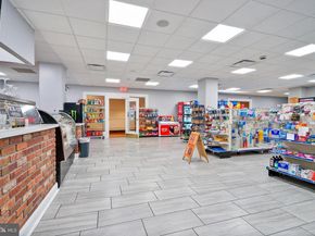 307 Yoakum Parkway 609, Alexandria VA 22304