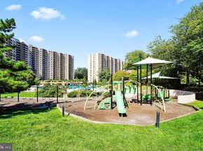 307 Yoakum Parkway 609, Alexandria VA 22304