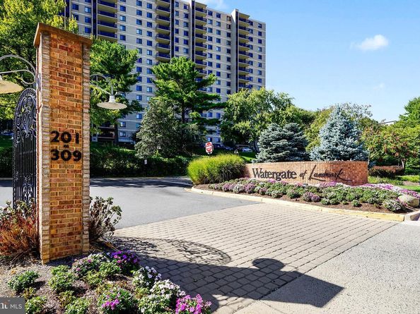 307 Yoakum Parkway 609, Alexandria VA 22304