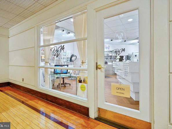 307 Yoakum Parkway 609, Alexandria VA 22304