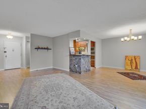 307 Yoakum Parkway 609, Alexandria VA 22304