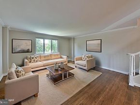 2742 Welsh Road, Philadelphia PA 19152