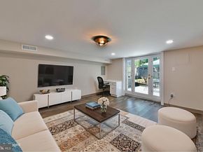 2742 Welsh Road, Philadelphia PA 19152