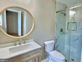 11 S Abingdon Street, Arlington VA 22204
