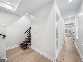 719 S 19TH St, Philadelphia PA 19146