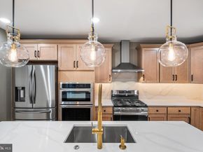 719 S 19TH St, Philadelphia PA 19146