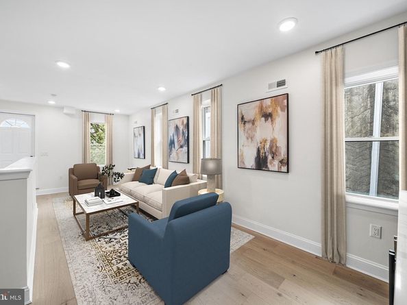 719 S 19TH St, Philadelphia PA 19146