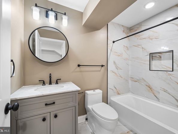 719 S 19TH St, Philadelphia PA 19146