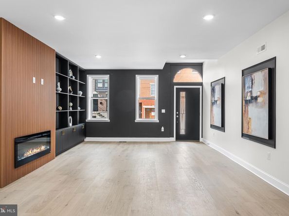 719 S 19TH St, Philadelphia PA 19146