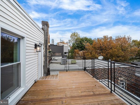 719 S 19TH St, Philadelphia PA 19146