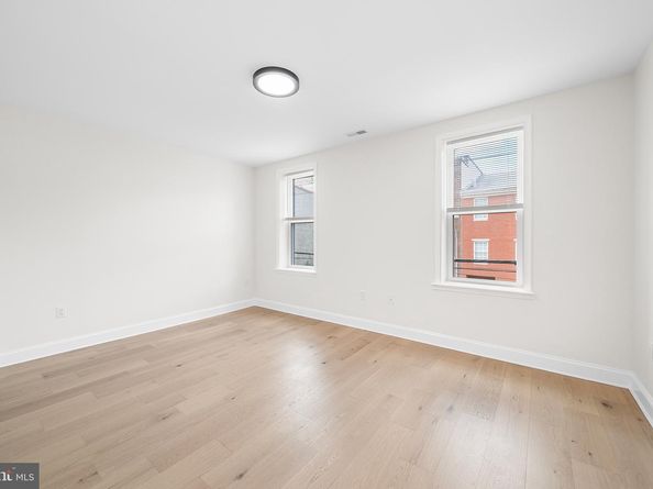 719 S 19TH St, Philadelphia PA 19146