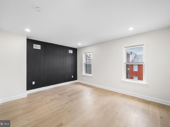 719 S 19TH St, Philadelphia PA 19146