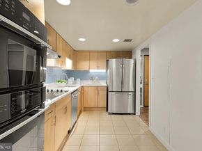 1099 22nd Street NW 206, Washington DC 20037