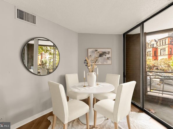 1099 22nd Street NW 206, Washington DC 20037