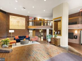 1099 22nd Street NW 206, Washington DC 20037