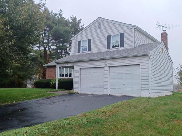 451 Twin Streams Drive, Warminster PA 18974