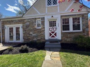 862 N Abingdon Street, Arlington VA 22203