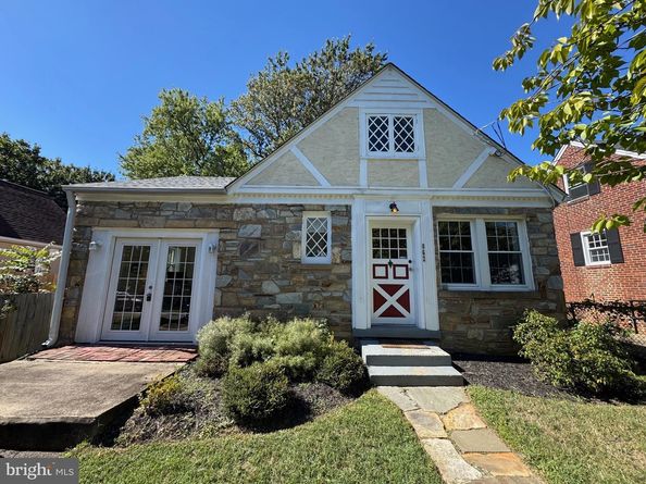 862 N Abingdon Street, Arlington VA 22203