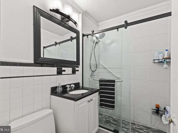 862 N Abingdon Street, Arlington VA 22203
