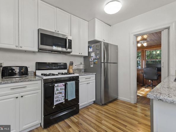 862 N Abingdon Street, Arlington VA 22203