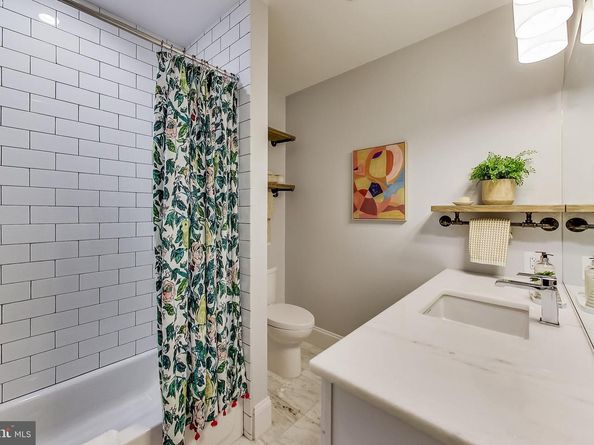 819 D Street NE 7, Washington DC 20002