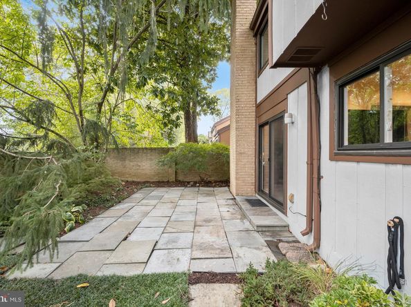 6306 Swords Way, Bethesda MD 20817