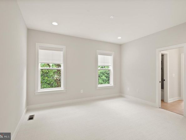 8217 Bucknell Drive, Vienna VA 22180