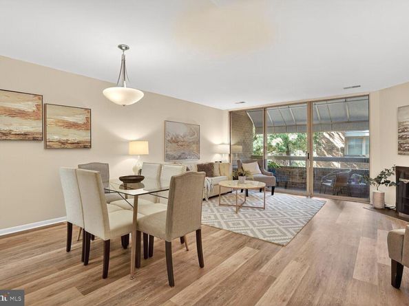 1729 S Hayes Street 2, Arlington VA 22202