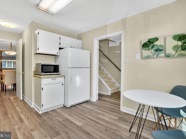 1729 S Hayes Street 2, Arlington VA 22202