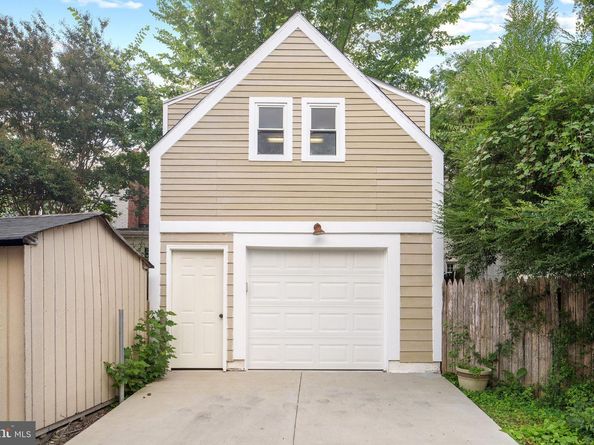 735 Bernard Street, Alexandria VA 22314