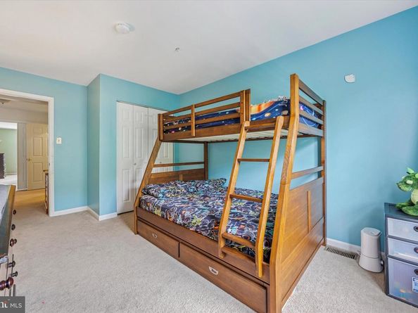 348 Glenn Rose Circle, King Of Prussia PA 19406