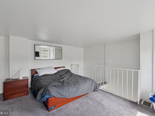 229 Manton Street, Philadelphia PA 19147