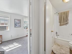 229 Manton Street, Philadelphia PA 19147