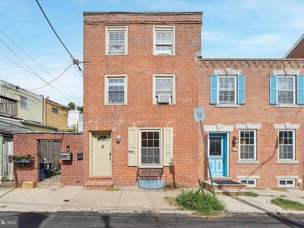 229 Manton Street, Philadelphia PA 19147