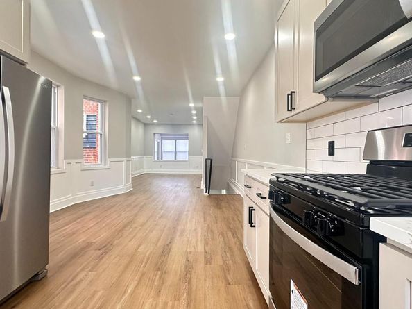 5841 Cedarhurst Street, Philadelphia PA 19143