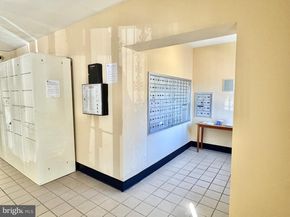 750 S Dickerson Street 213, Arlington VA 22204