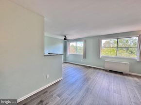 750 S Dickerson Street 213, Arlington VA 22204